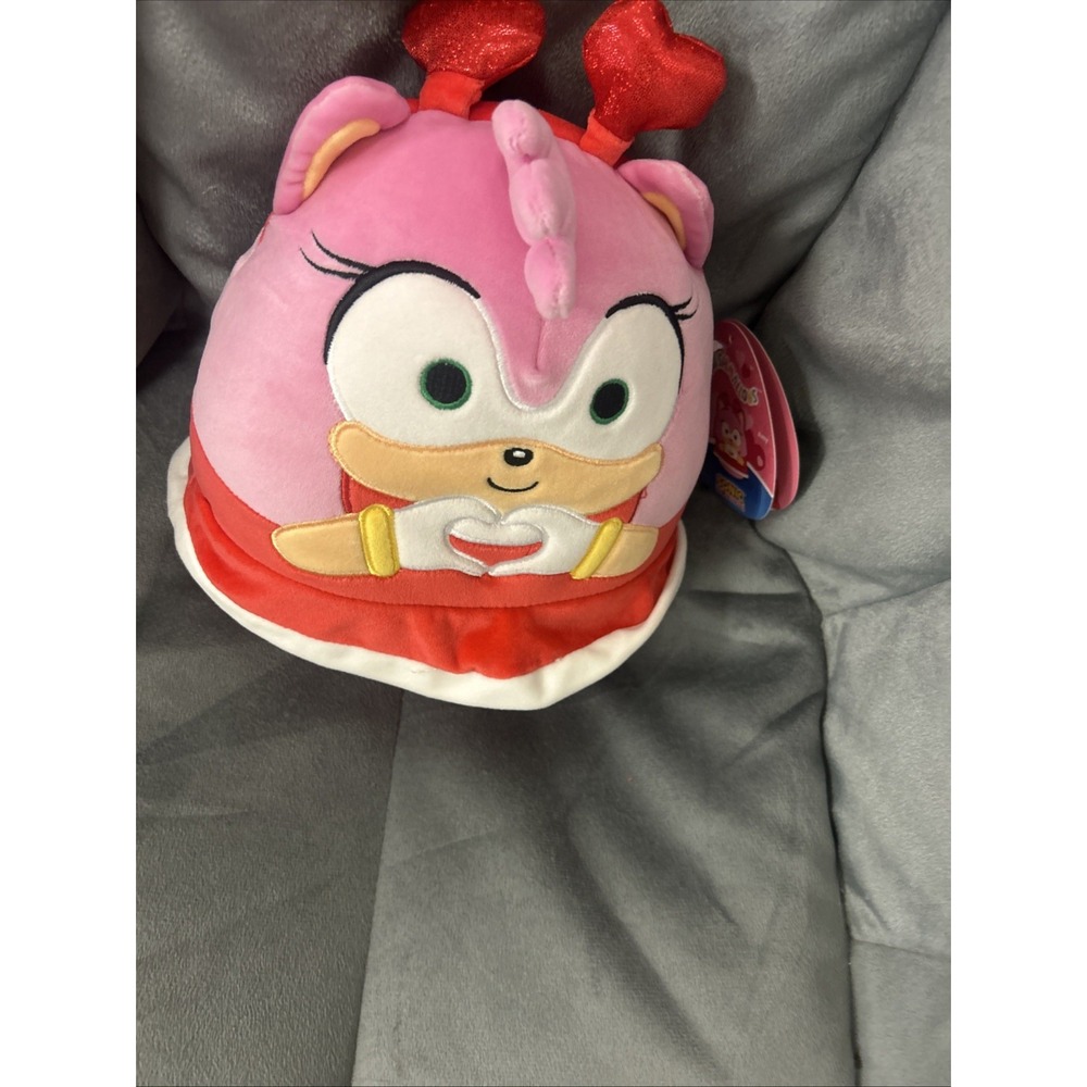 New Squishmallows Sonic The Hedgehog Amy Rose Valentine's Day 8 Heart Plush 2026